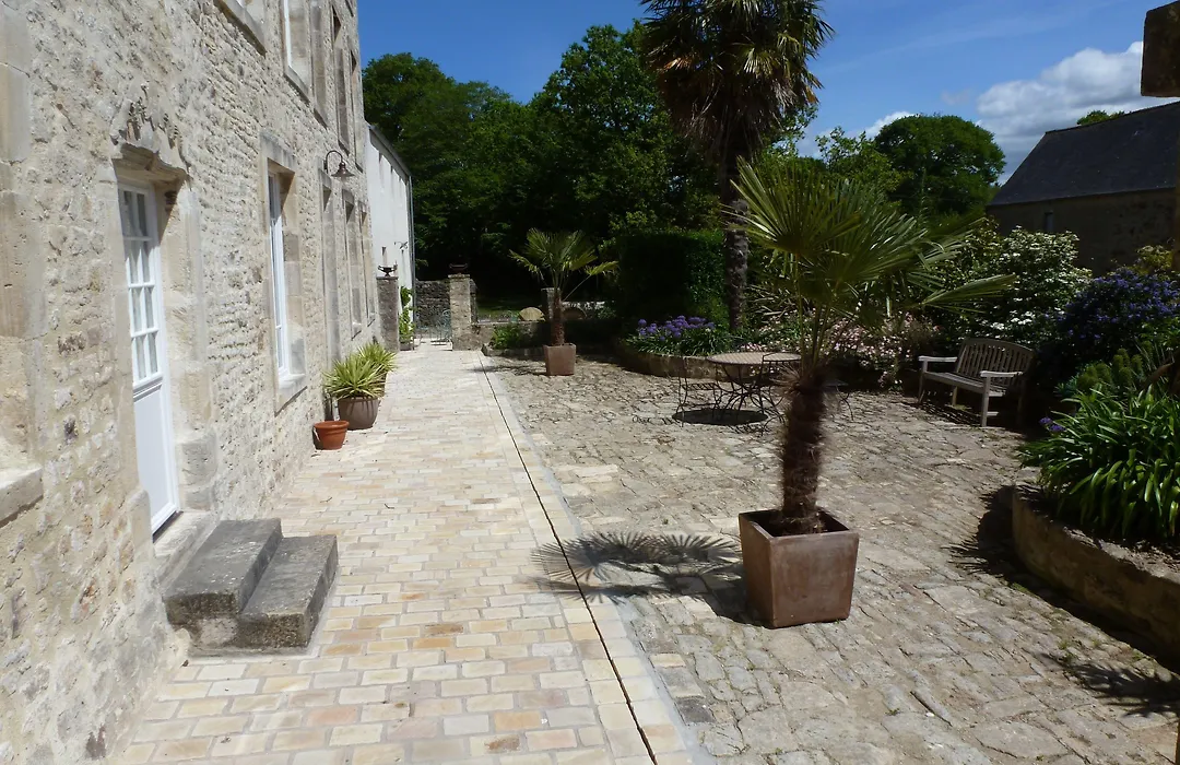 Manoir De Savigny-1